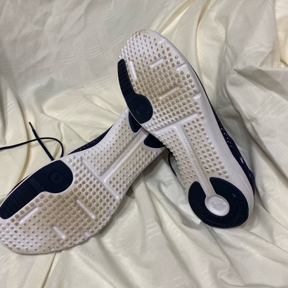 Men’s Under Armor - Picture 3 of 3